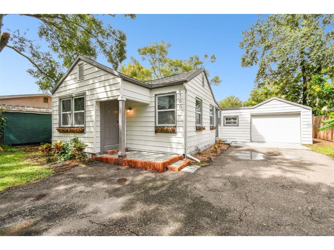 4300 17th Street N Saint Petersburg FL 33714 TB8303357 image1