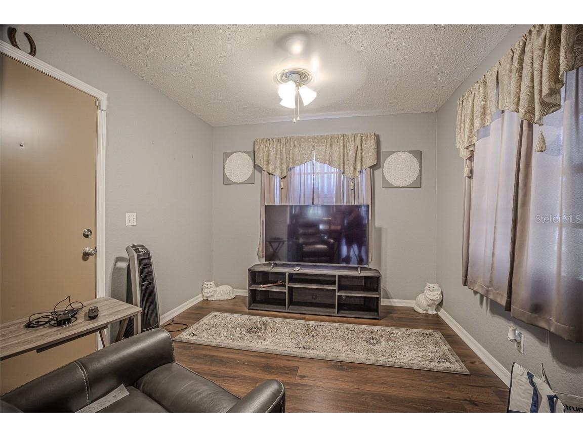 4300 18th Avenue S Saint Petersburg FL 33711 TB8438927 image13