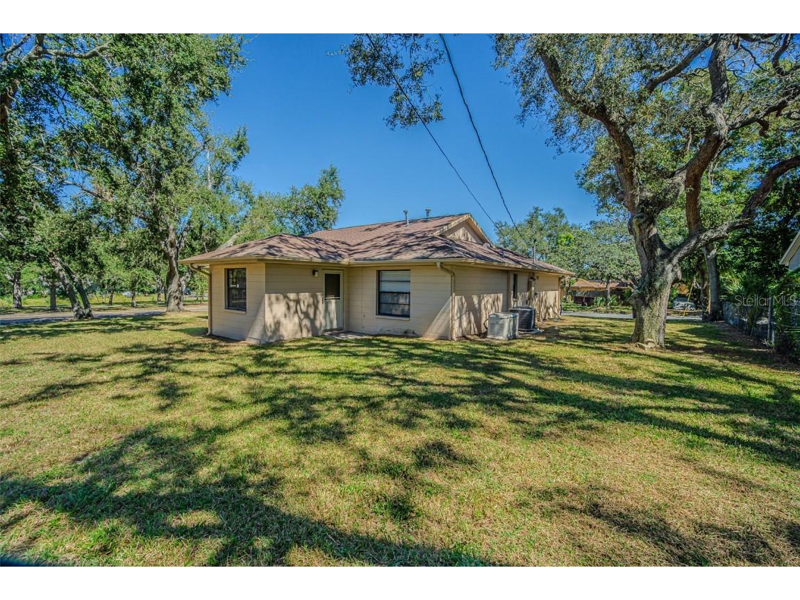 4300 18th Avenue S Saint Petersburg FL 33711 TB8438927 image22