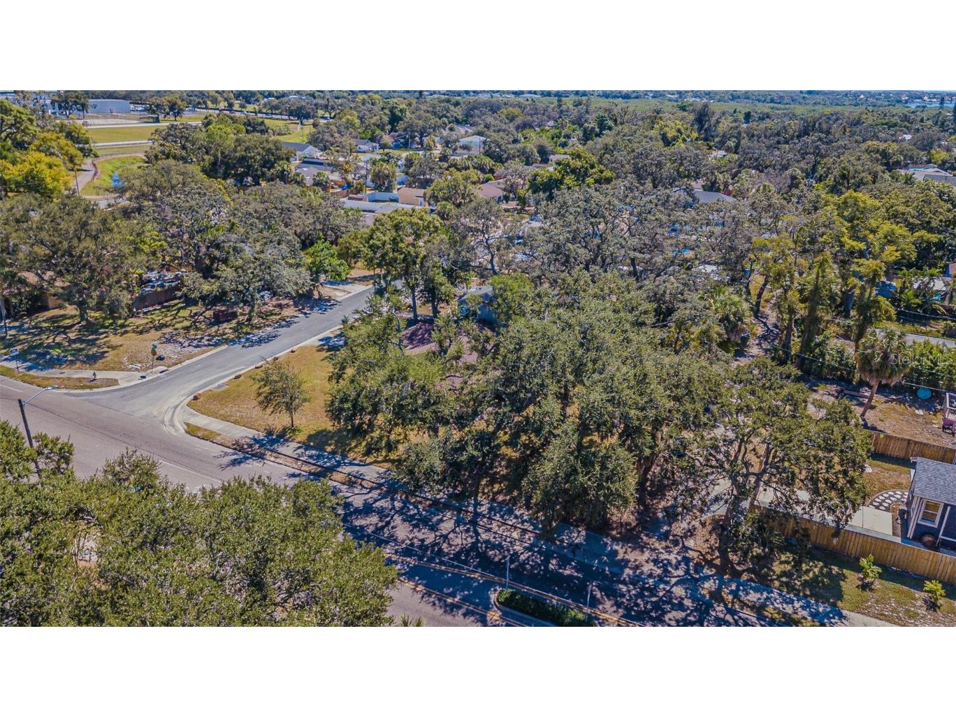 4300 18th Avenue S Saint Petersburg FL 33711 TB8438927 image23