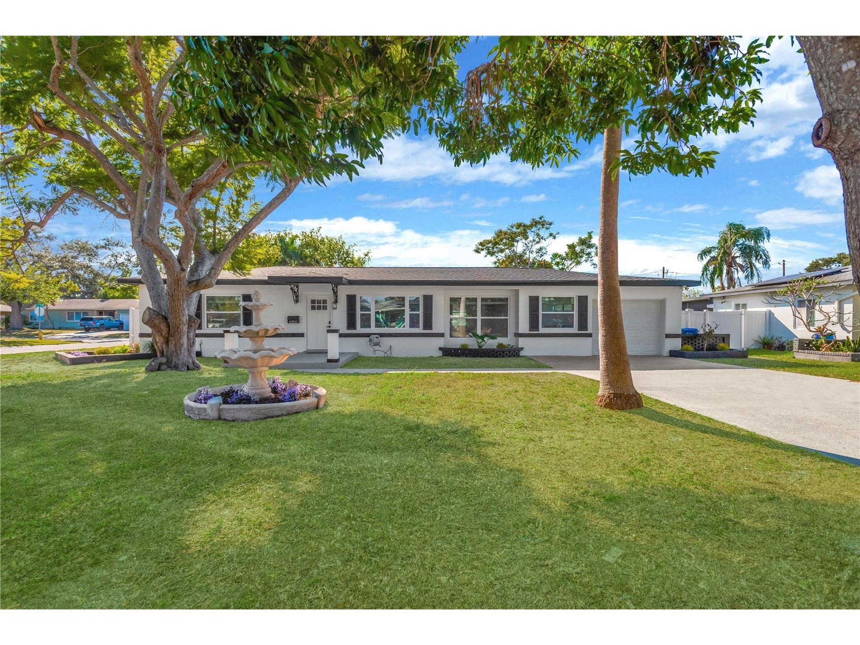 4300 28th Avenue N Saint Petersburg FL 33713 TB8457660 image1