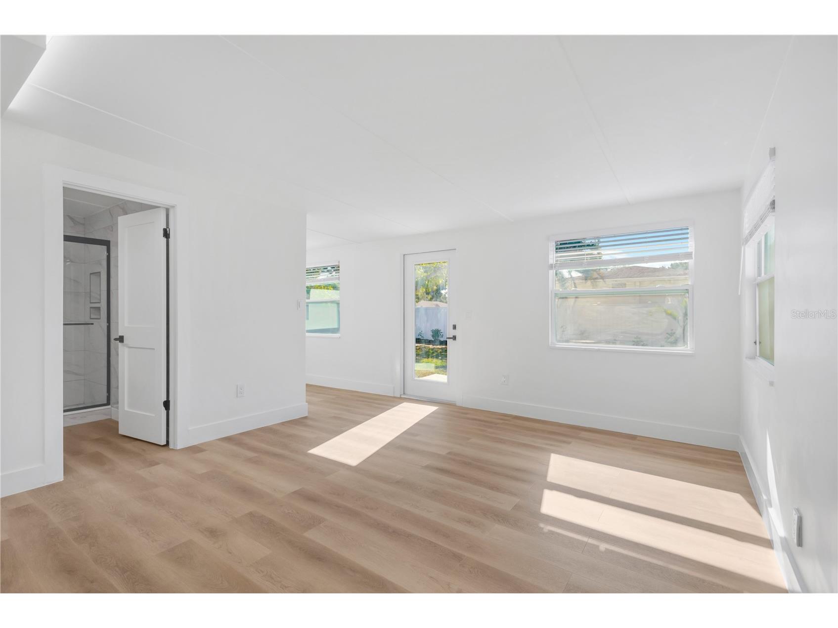 4300 28th Avenue N Saint Petersburg FL 33713 TB8457660 image14