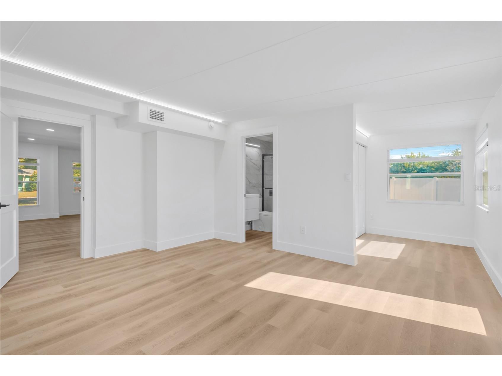 4300 28th Avenue N Saint Petersburg FL 33713 TB8457660 image15