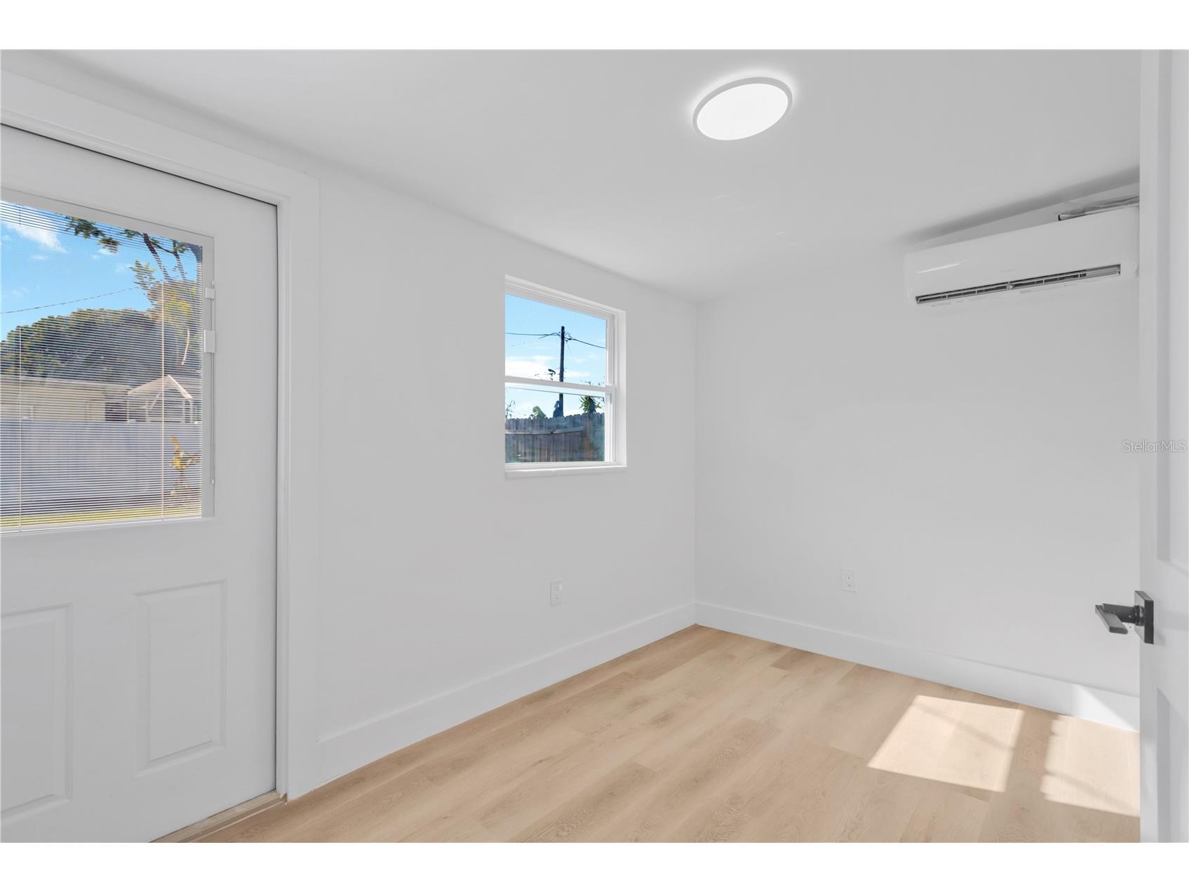 4300 28th Avenue N Saint Petersburg FL 33713 TB8457660 image16