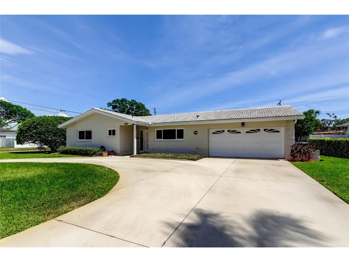 4300 31st Avenue N Saint Petersburg FL 33713 TB8392427 image1