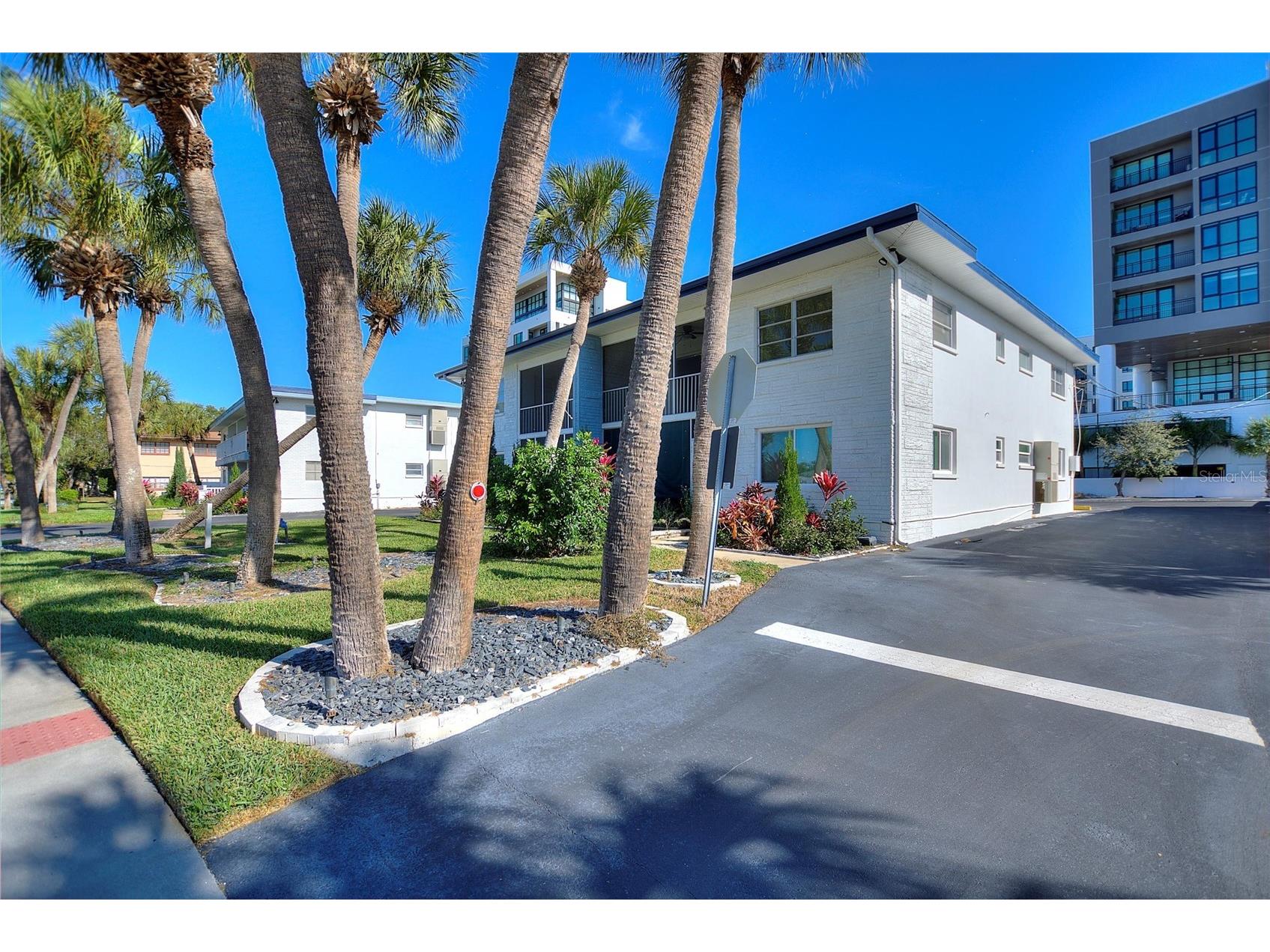 4300 37th Street S #4 Saint Petersburg FL 33711 TB8478670 image1