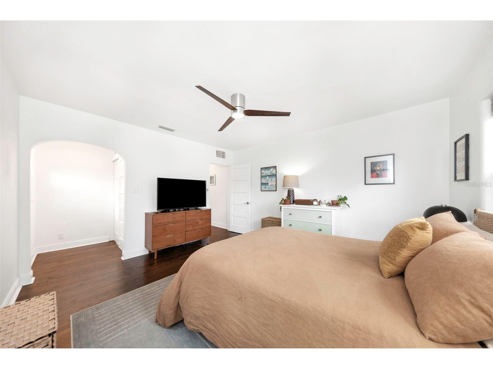 4300 3rd Avenue S Saint Petersburg FL 33711 TB8498795 image24