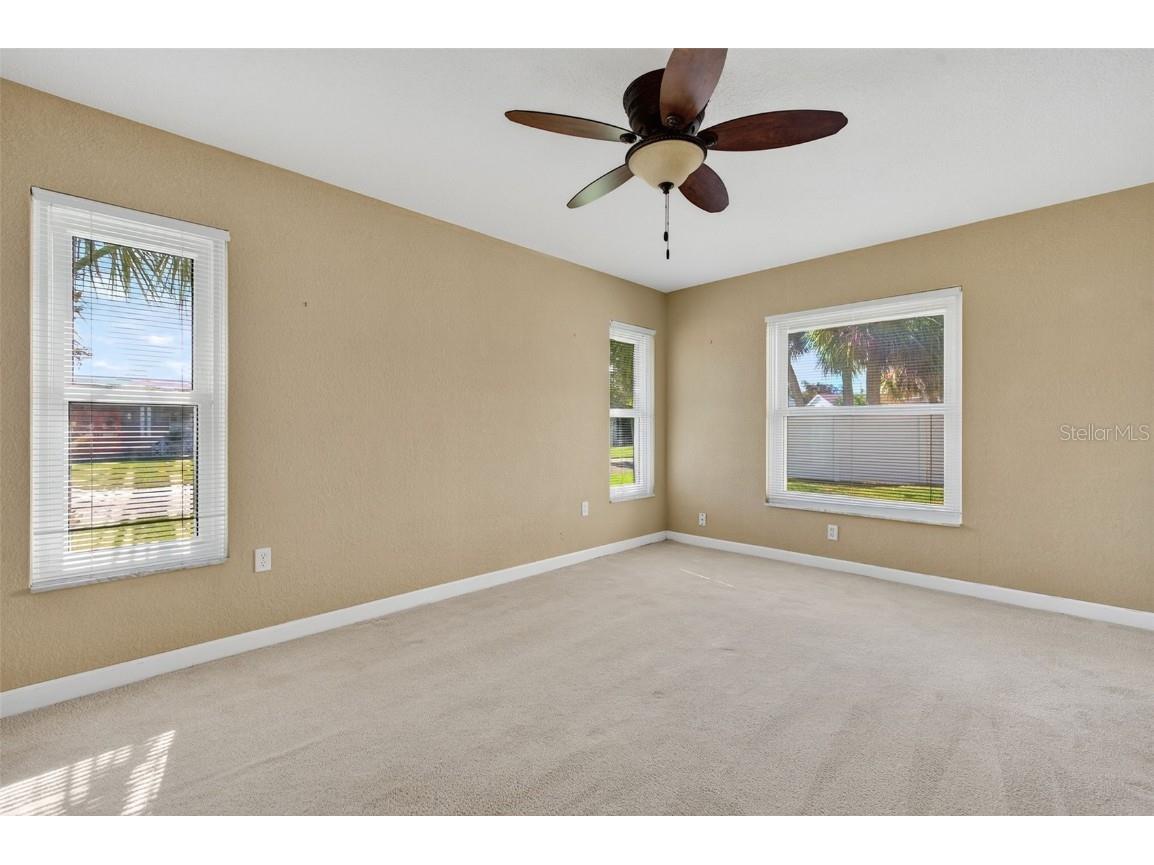 4300 50th Place S Saint Petersburg FL 33711 TB8445006 image23