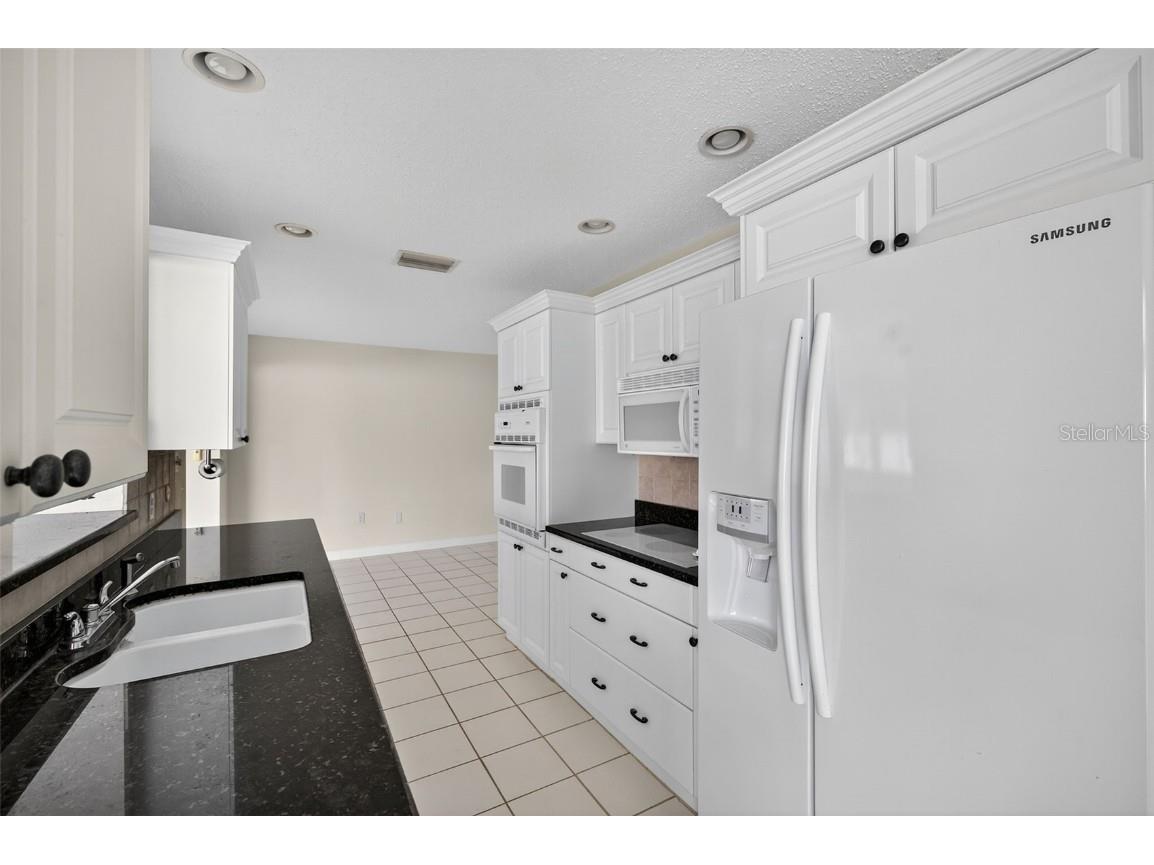 4300 50th Place S Saint Petersburg FL 33711 TB8445006 image3