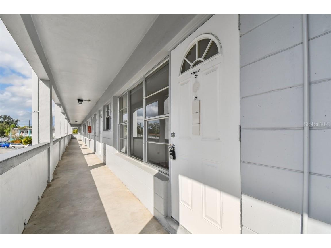 4300 58th Street N #1907 Kenneth City FL 33709 TB8427394 image1