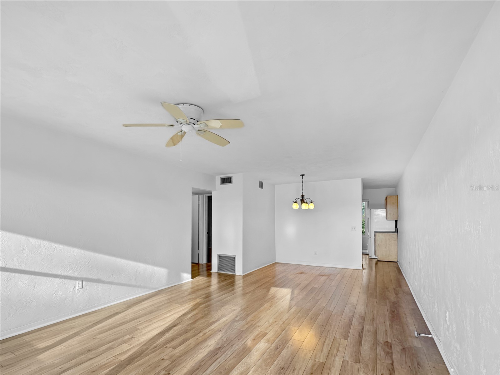 4300 58th Street N #1915 Kenneth City FL 33709 TB8507989 image4