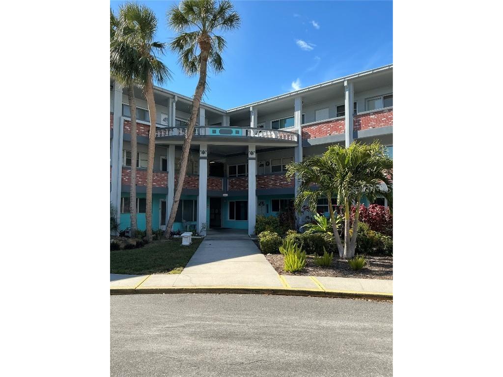 4300 58th Street N #2000 Kenneth City FL 33709 TB8338045 image1