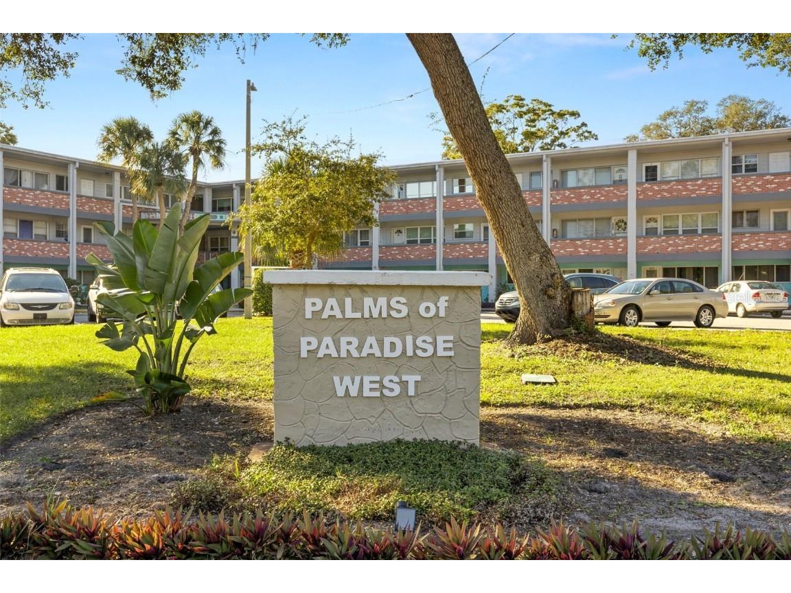 4300 58th Street N #2002 Kenneth City FL 33709 U8224482 image1