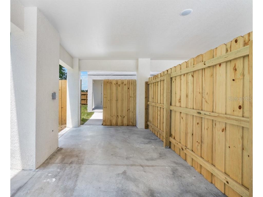 4300 5th Avenue S Saint Petersburg FL 33711 TB8405607 image20