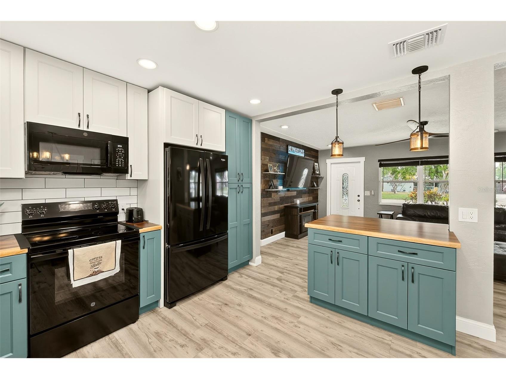 4300 80th Avenue N Pinellas Park FL 33781 TB8506875 image11