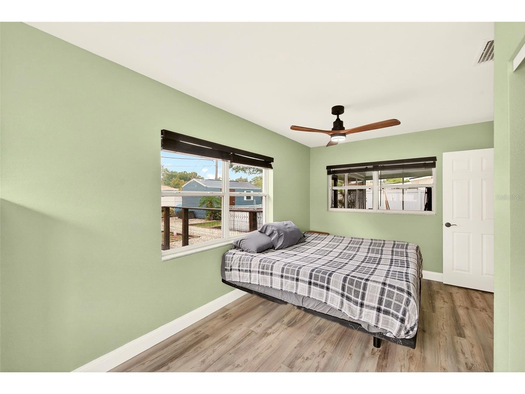 4300 80th Avenue N Pinellas Park FL 33781 TB8506875 image16