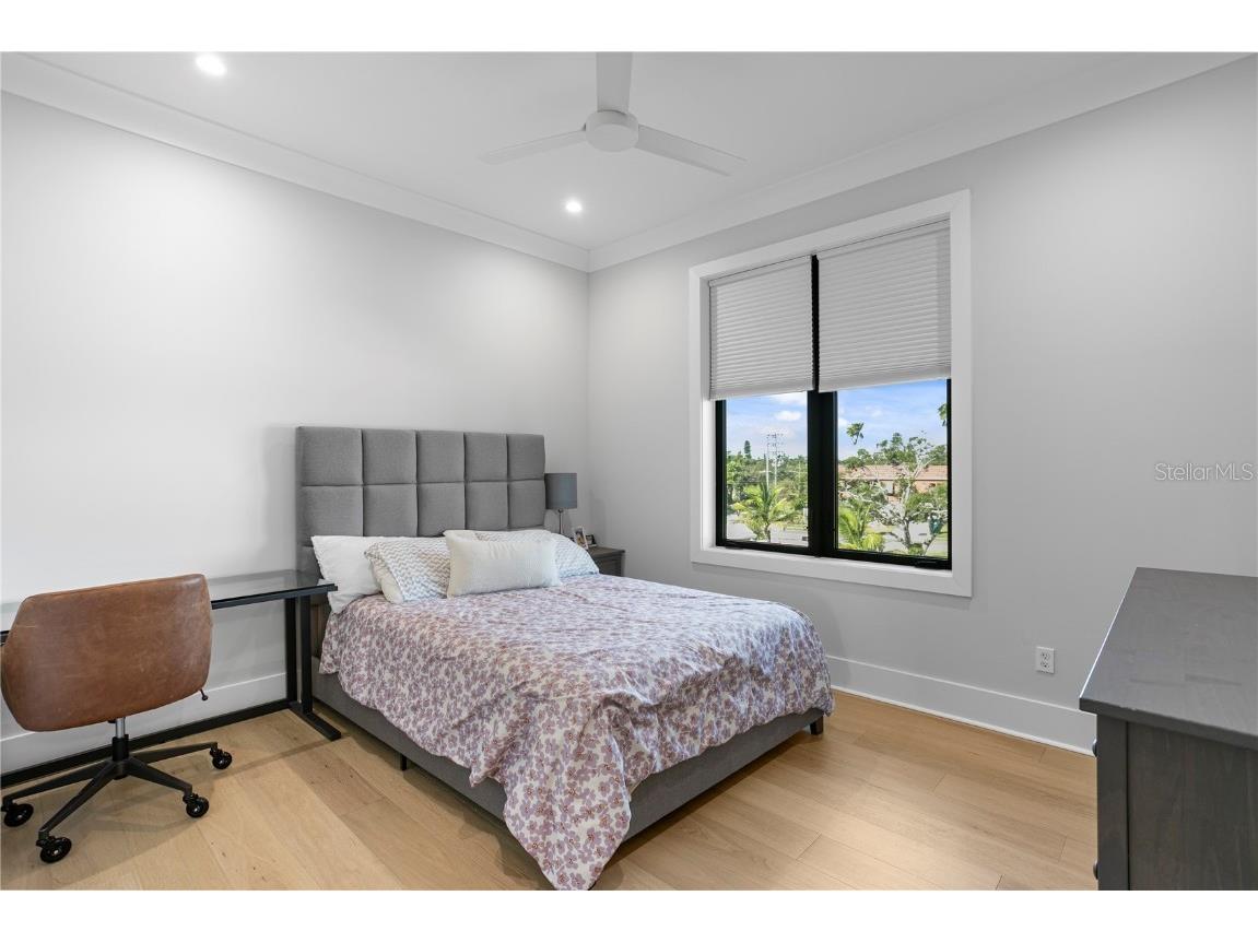 4300 Bayshore Boulevard NE Saint Petersburg FL 33703 TB8436678 image60