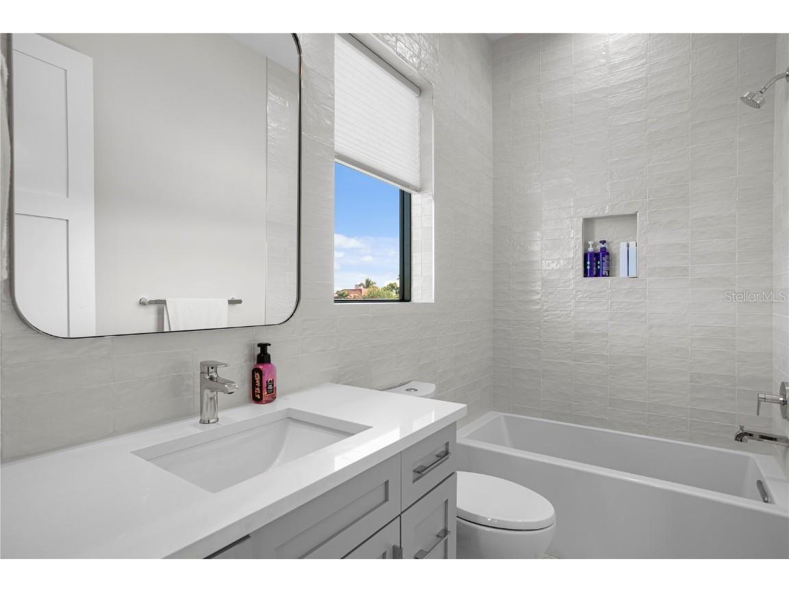 4300 Bayshore Boulevard NE Saint Petersburg FL 33703 TB8436678 image61