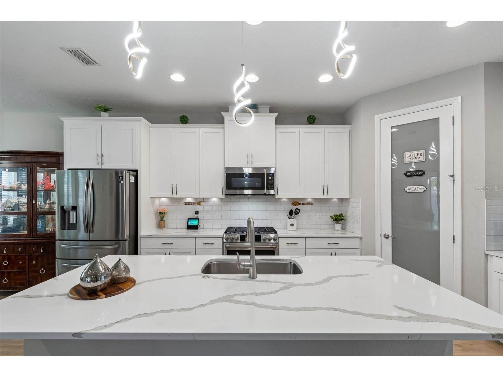 4300 Burdick Loop Odessa FL 33556 W7883629 image9