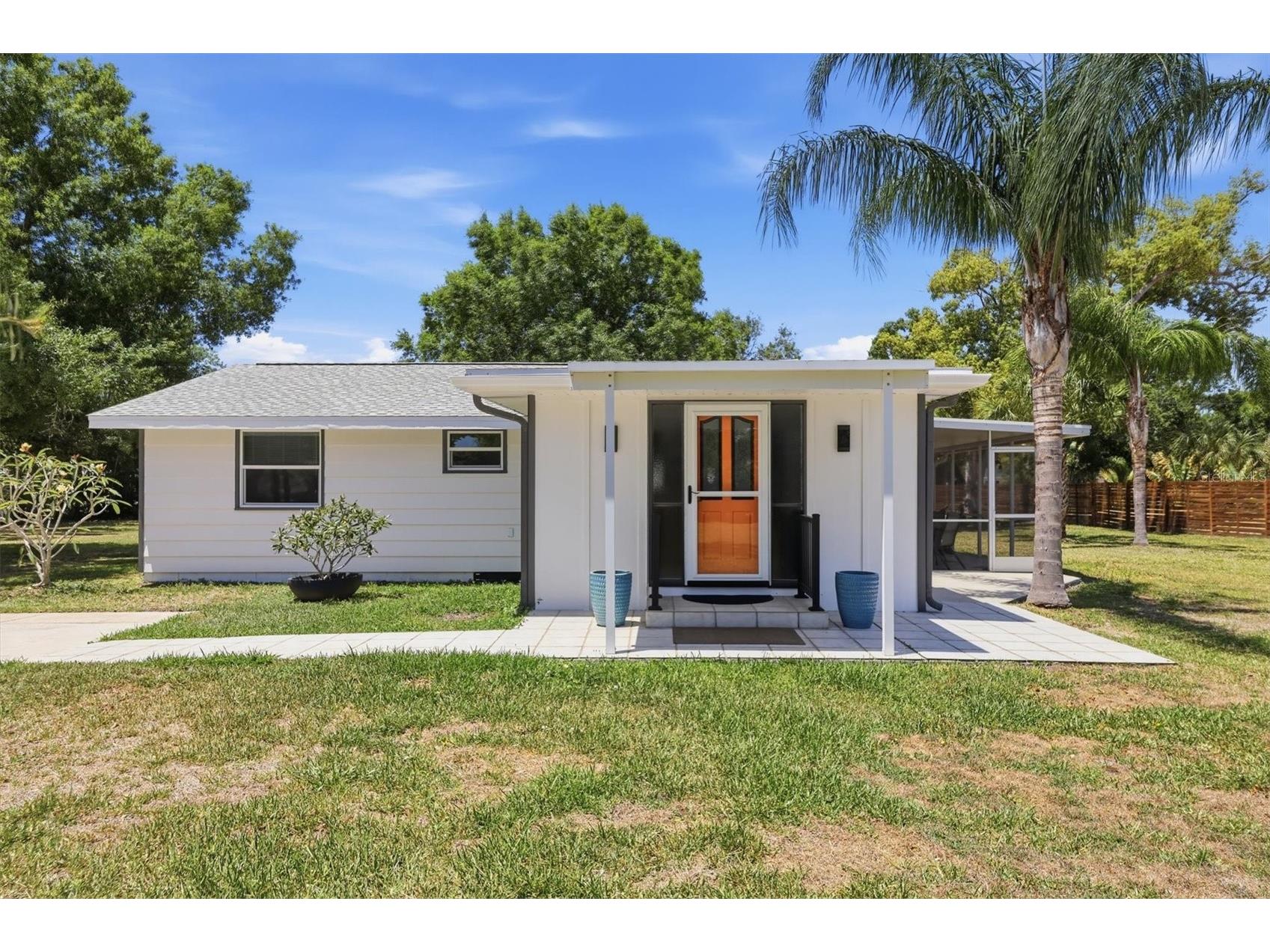 4300 Eastern Parkway Sarasota FL 34233 N6144098 image3