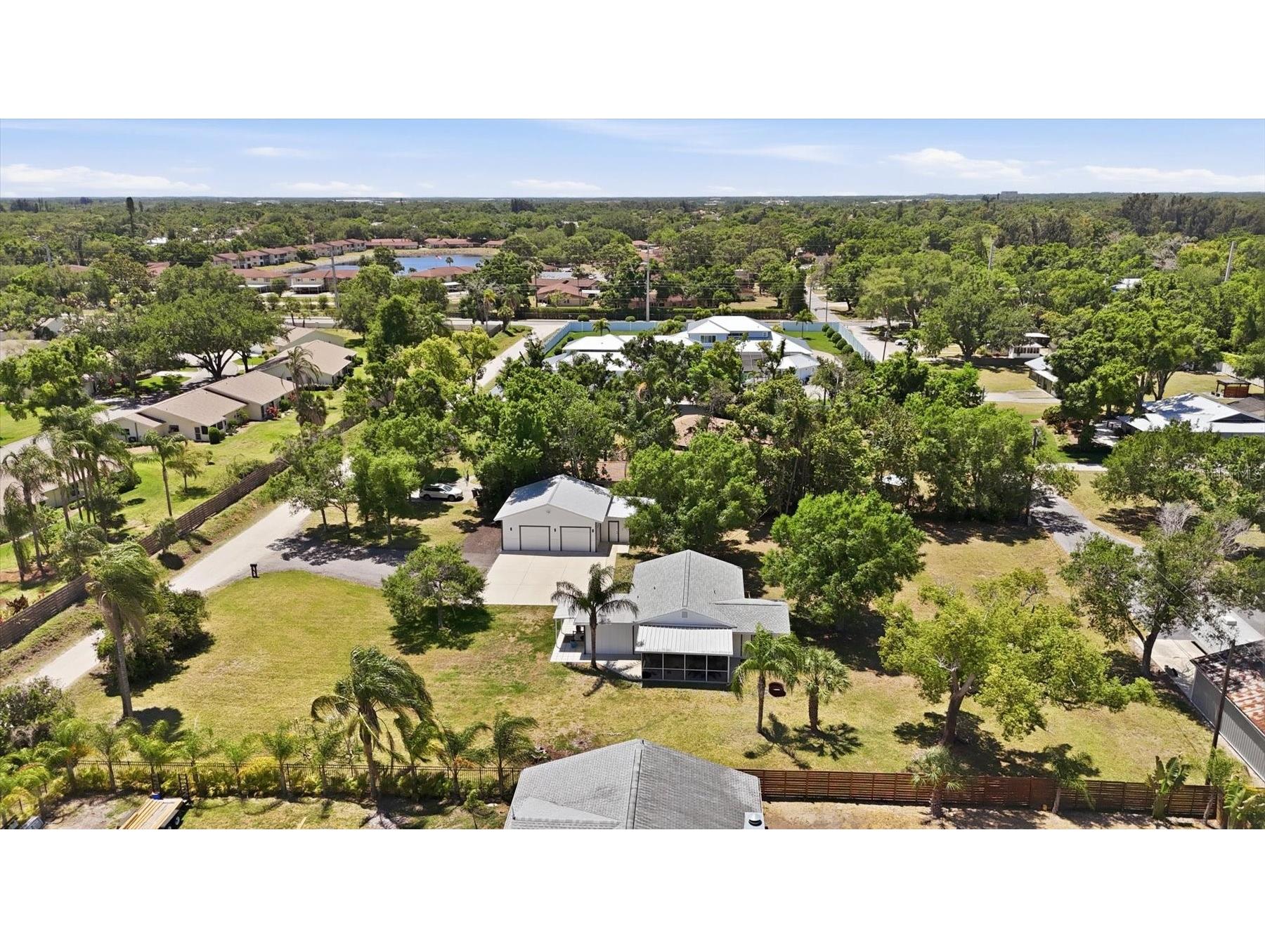 4300 Eastern Parkway Sarasota FL 34233 N6144098 image60
