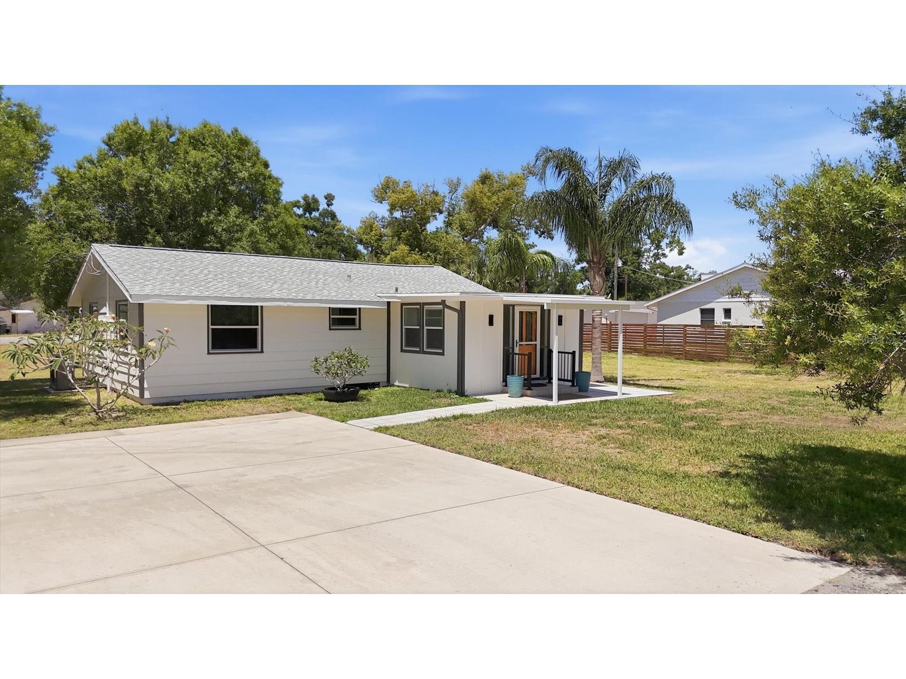 4300 Eastern Parkway Sarasota FL 34233 N6144098 image7