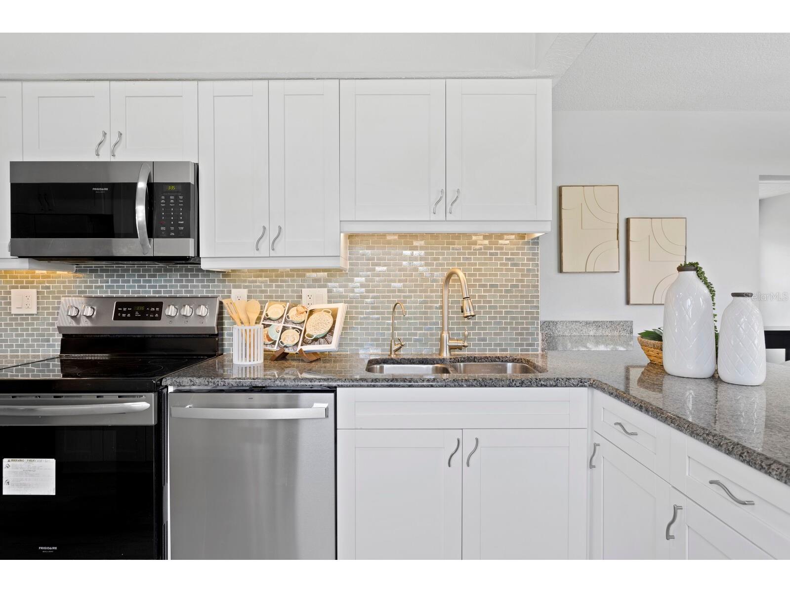 4300 Maple Street NE Saint Petersburg FL 33703 TB8476217 image10