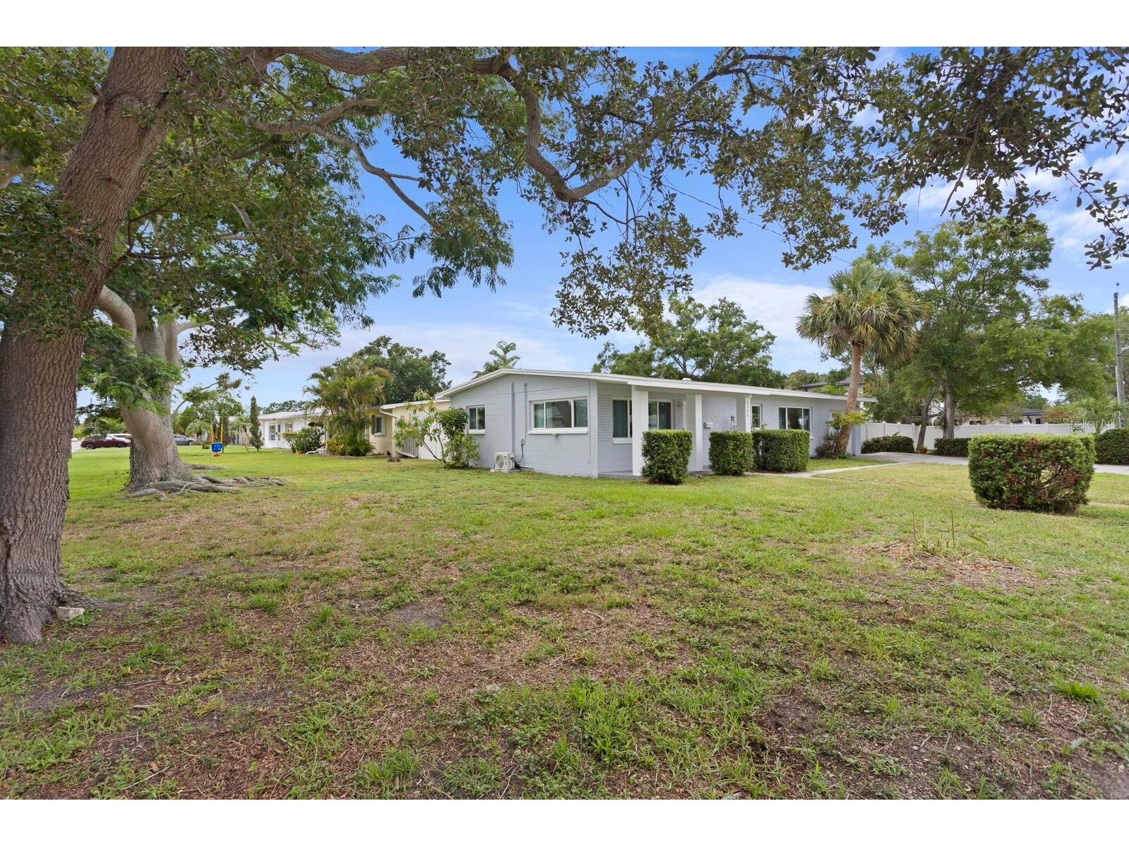 4300 Maple Street NE Saint Petersburg FL 33703 TB8476217 image35
