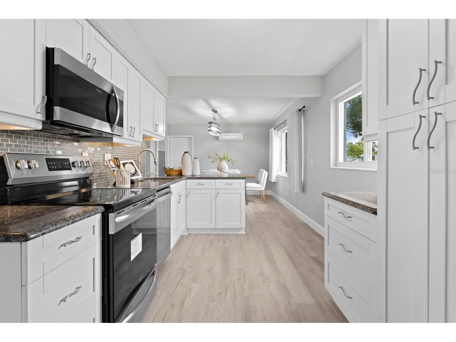 4300 Maple Street NE Saint Petersburg FL 33703 TB8476217 image7