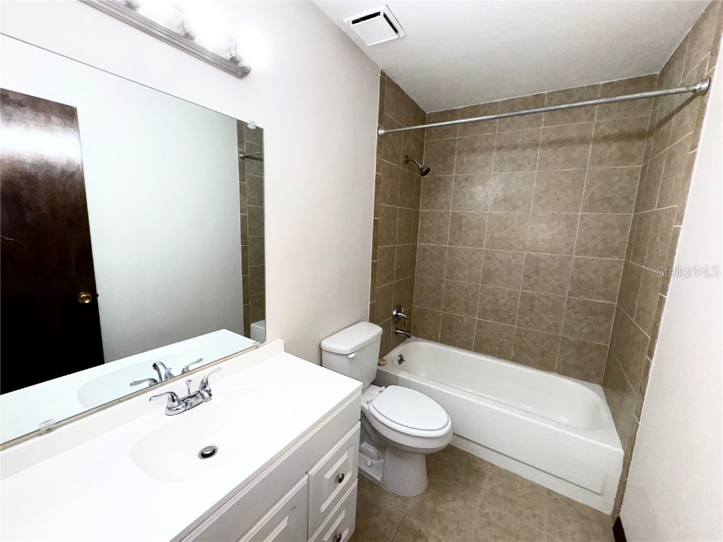 4300 NE 17th Terrace Gainesville FL 32609 GC531846 image14