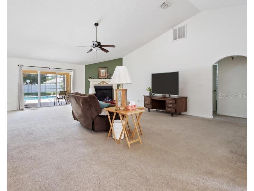 4300 NW 4th Circle Ocala FL 34475 OM710291 image6