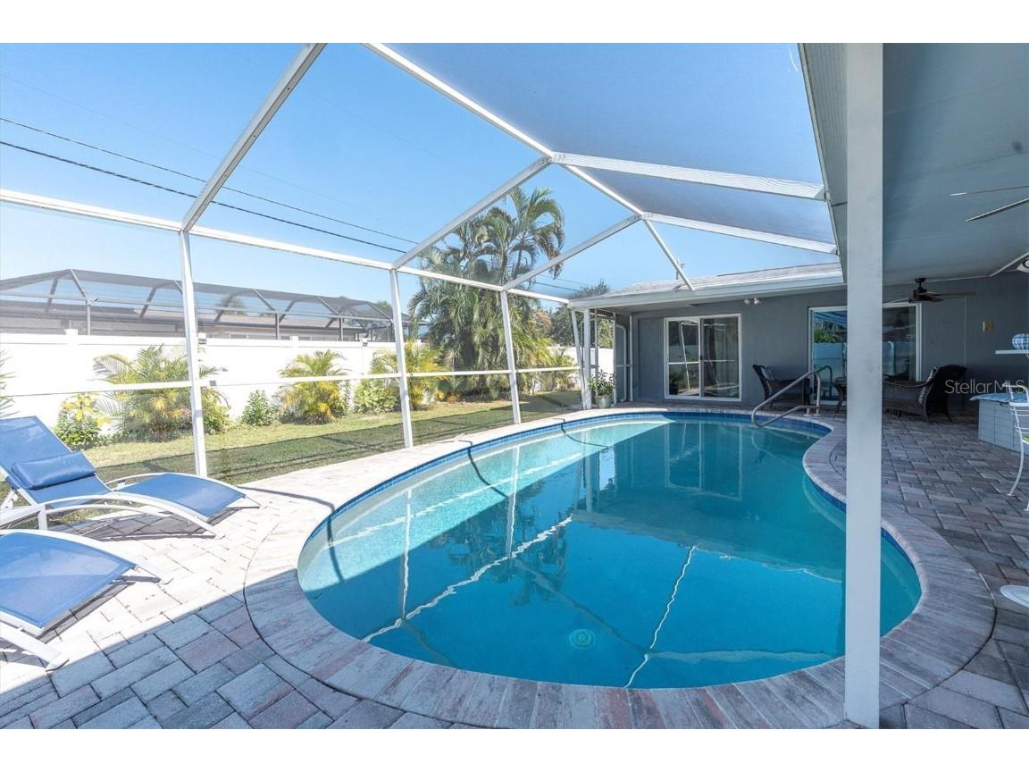 4301 50th Terrace S Saint Petersburg FL 33711 TB8445552 image3