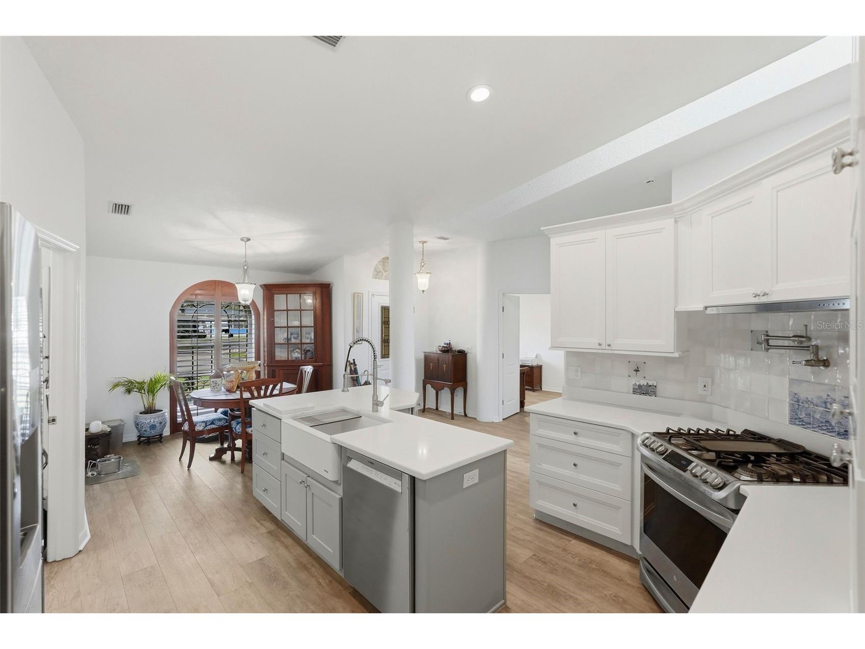 4301 52nd Avenue S Saint Petersburg FL 33711 TB8494777 image10