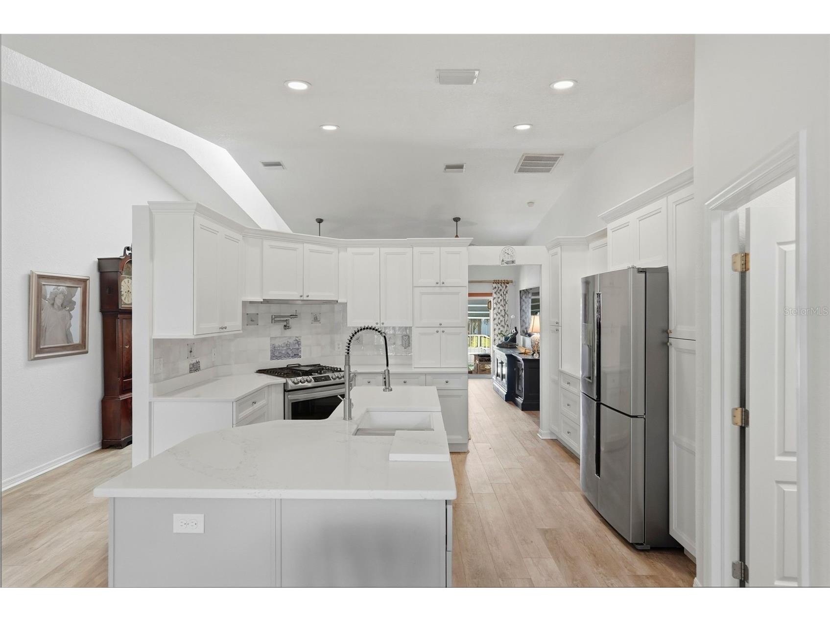 4301 52nd Avenue S Saint Petersburg FL 33711 TB8494777 image9