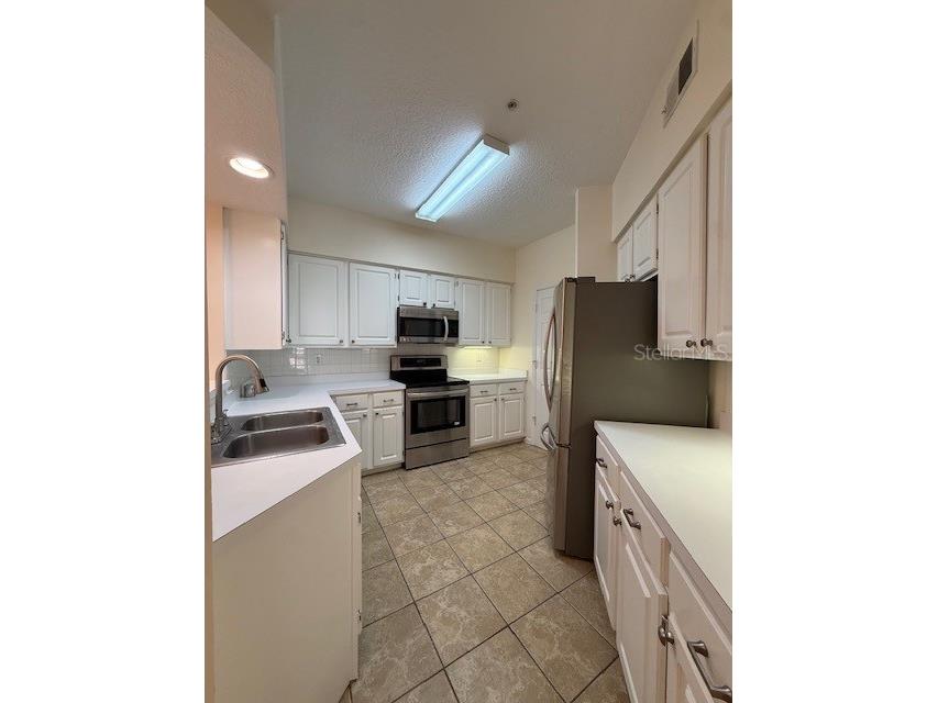 4301 Bay Club Circle #4301 Tampa FL 33607 TB8503047 image3
