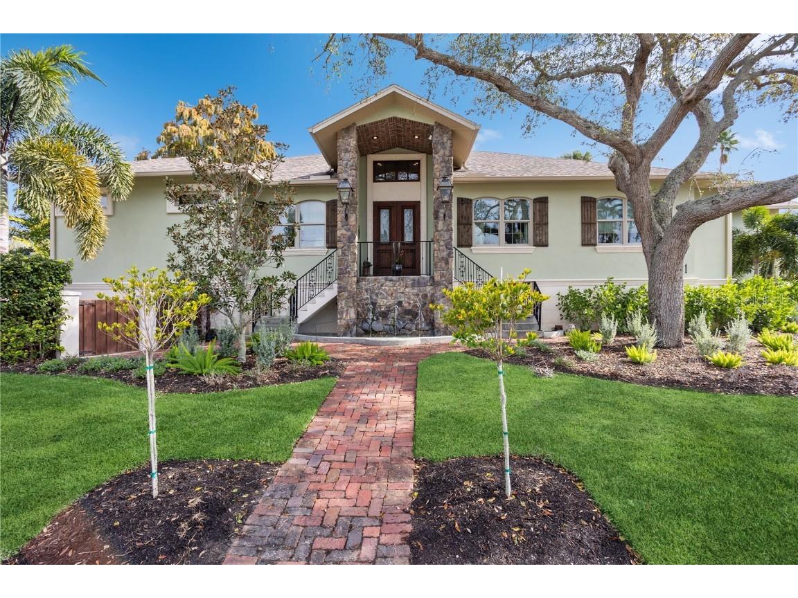 4301 Carson Street NE Saint Petersburg FL 33703 U8225367 image1