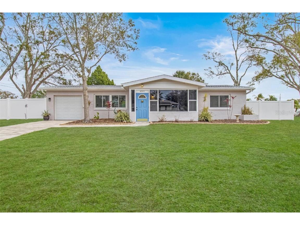 4301 Cherry Street NE Saint Petersburg FL 33703 TB8333332 image1