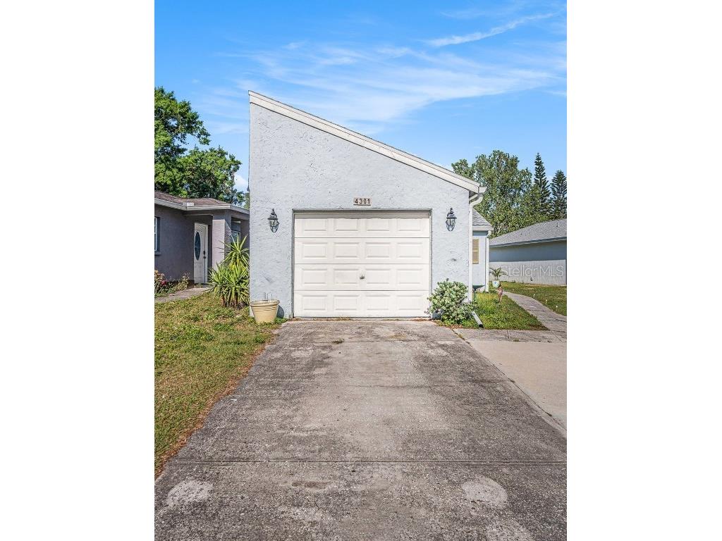 4301 Longshore Drive Land O Lakes FL 34639 TB8367210 image1