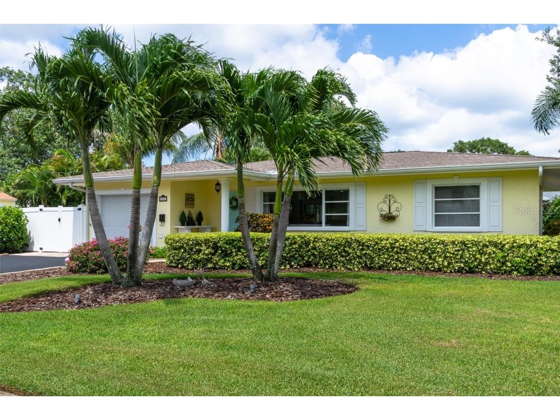 4301 Maple Street NE Saint Petersburg FL 33703 U8205621 image1