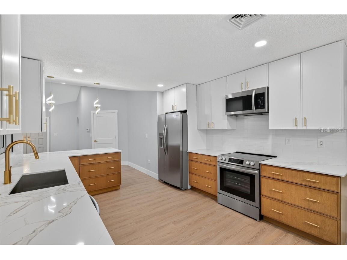 4301 Marine Parkway New Port Richey FL 34652 W7880624 image32