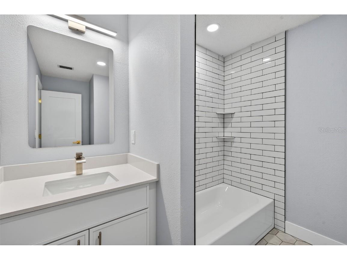 4301 Marine Parkway New Port Richey FL 34652 W7880624 image40