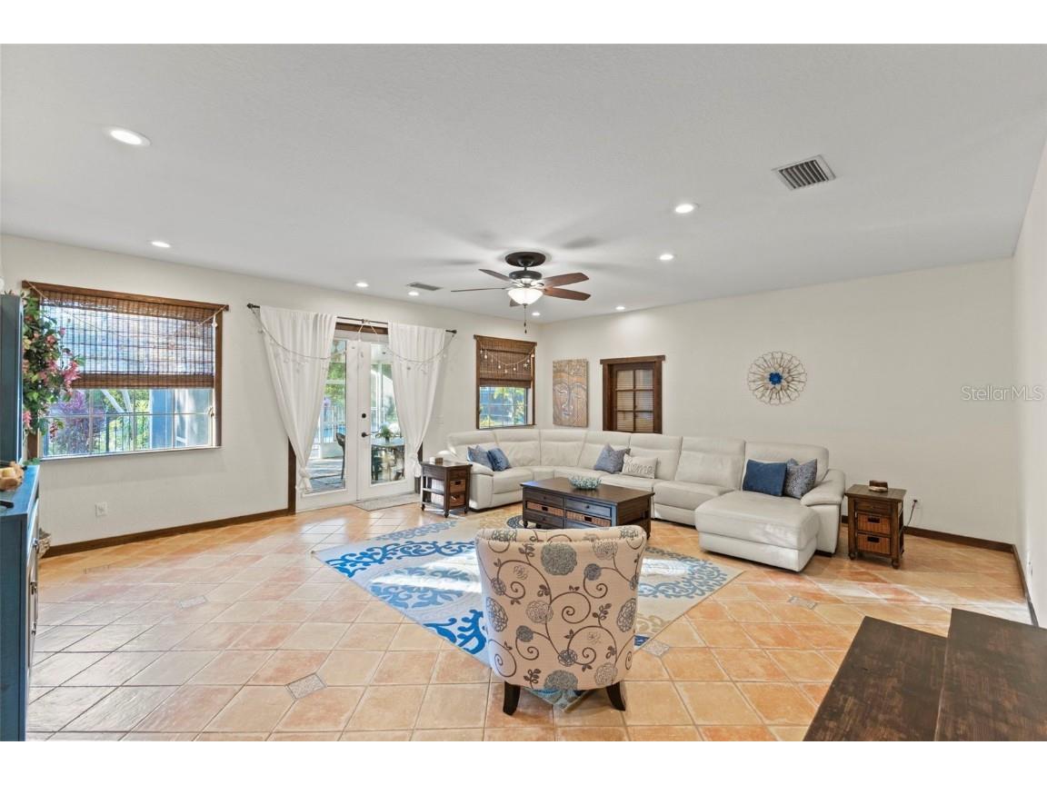 4301 S Lockwood Ridge Road Sarasota FL 34231 A4672535 image15