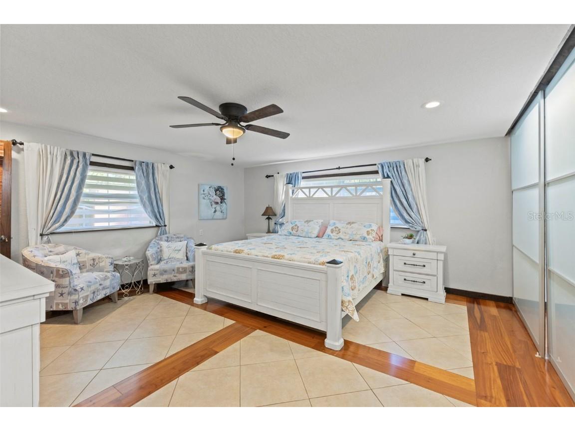 4301 S Lockwood Ridge Road Sarasota FL 34231 A4672535 image19