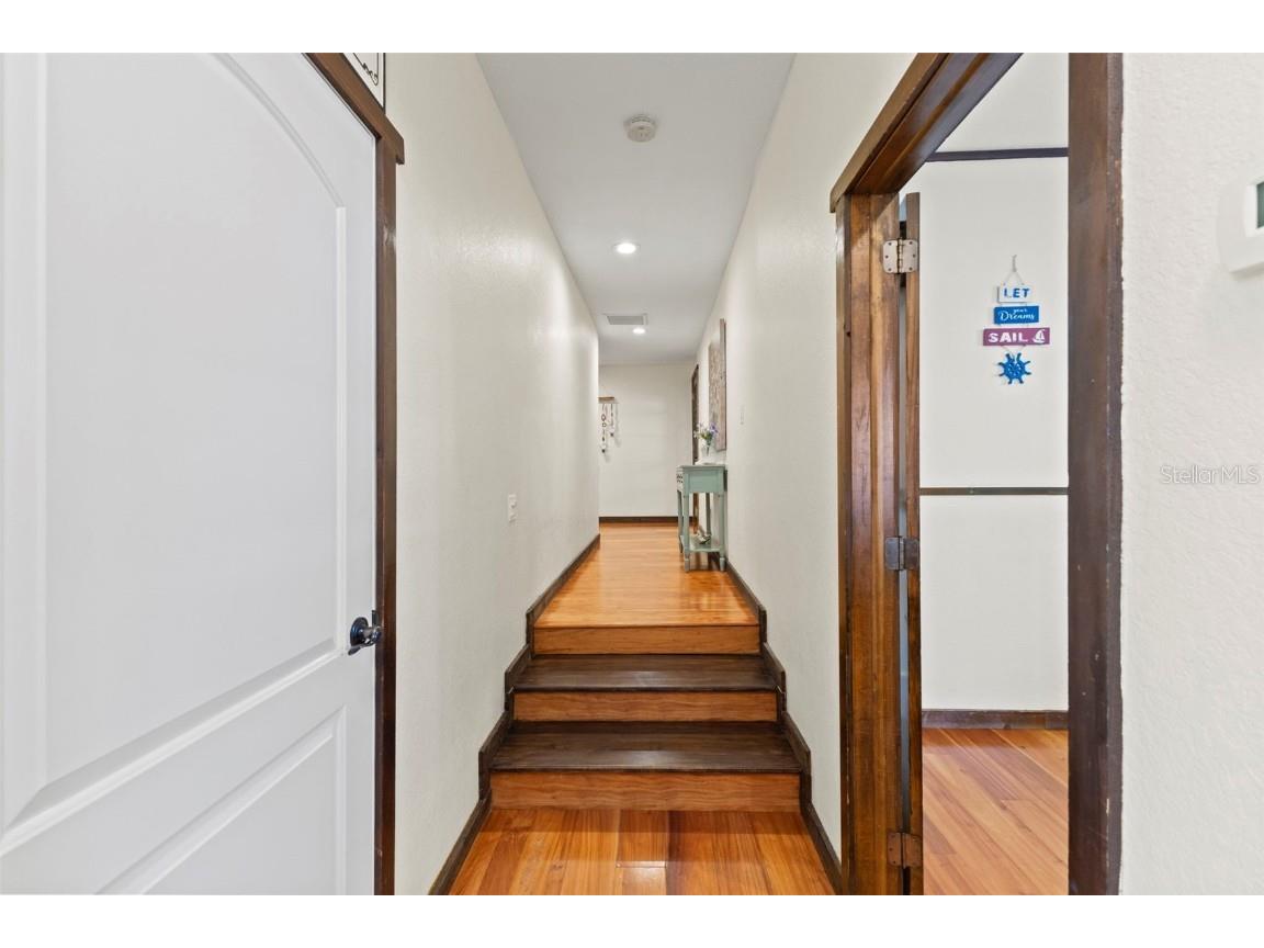 4301 S Lockwood Ridge Road Sarasota FL 34231 A4672535 image25