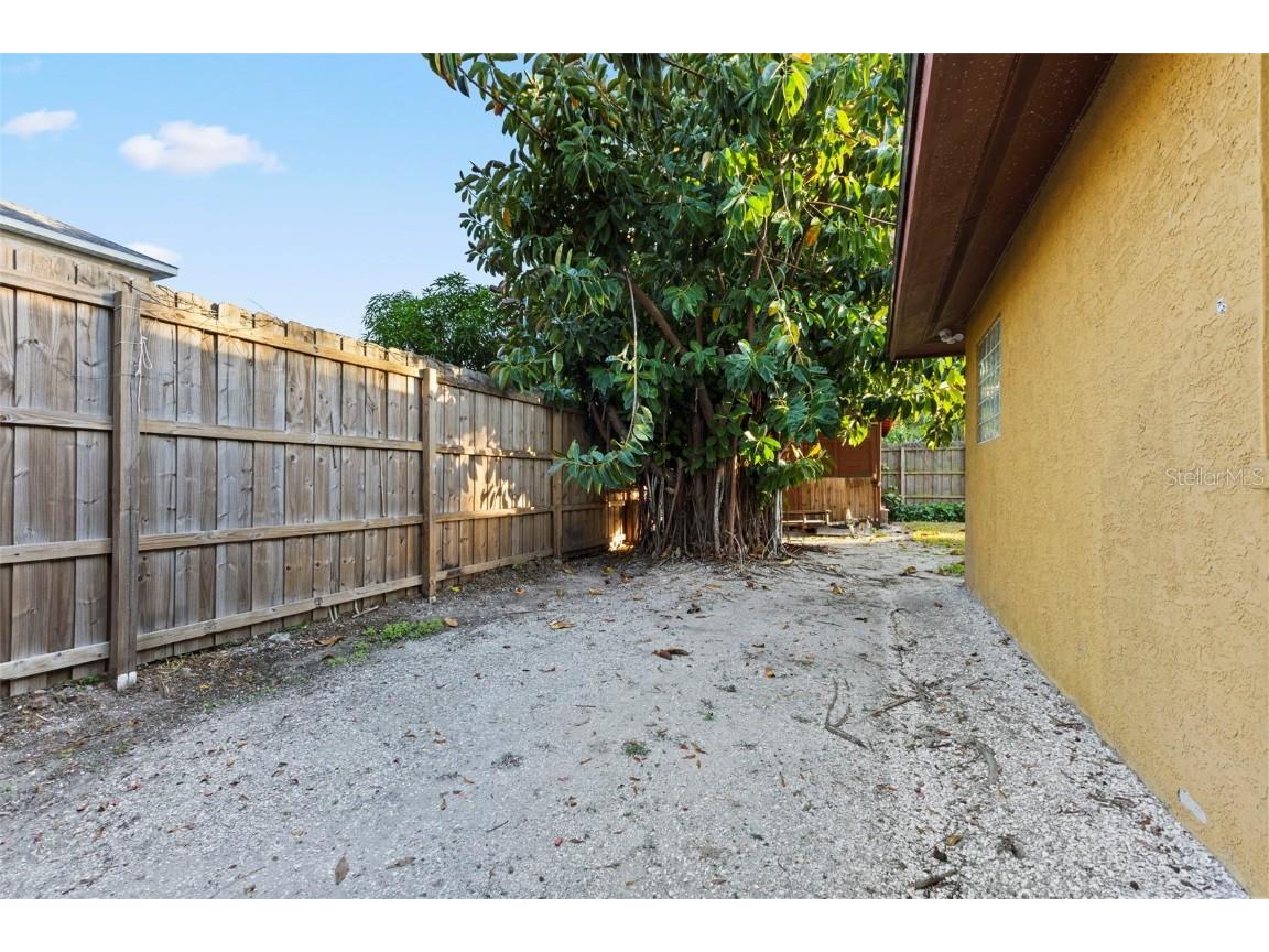 4301 S Lockwood Ridge Road Sarasota FL 34231 A4672535 image49