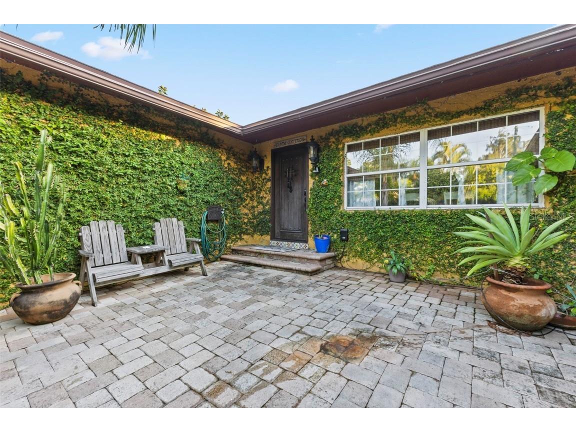 4301 S Lockwood Ridge Road Sarasota FL 34231 A4672535 image5