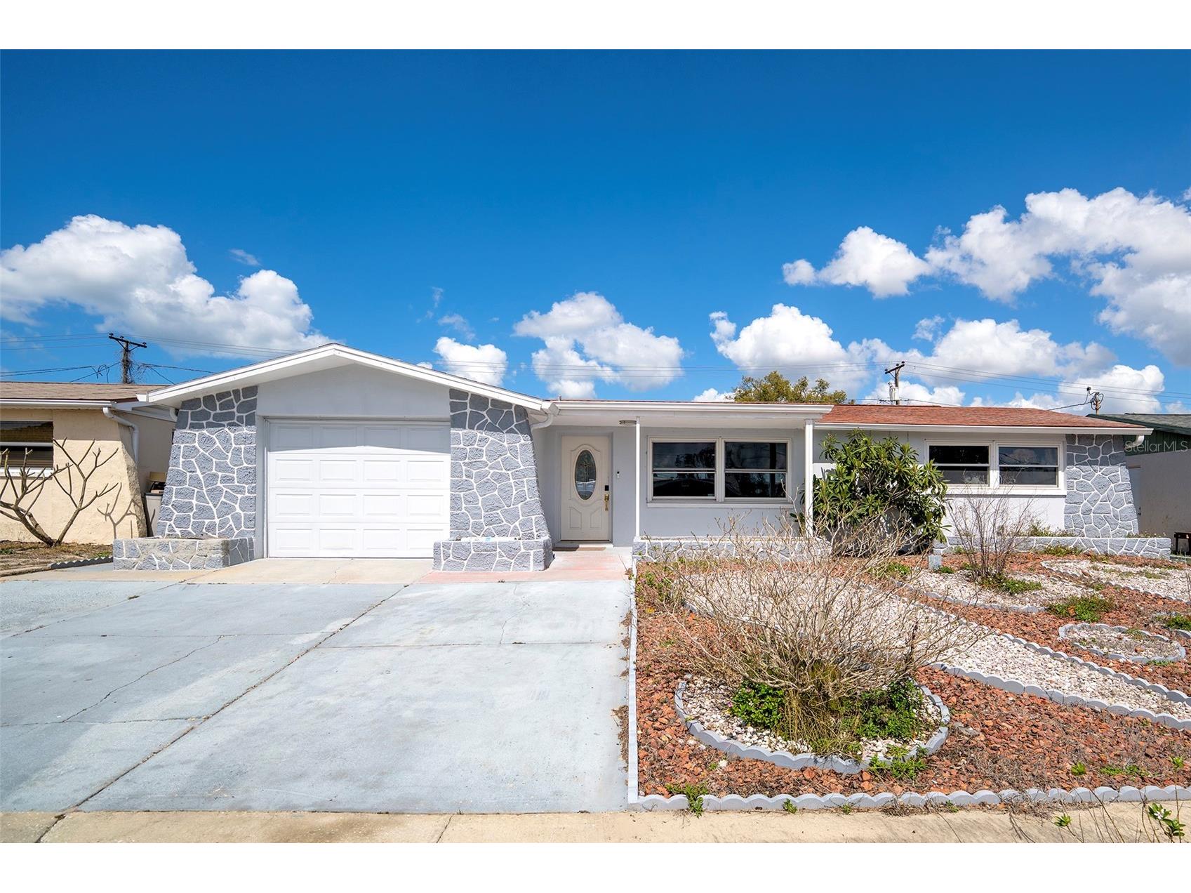 4301 Westwood Drive Holiday FL 34691 TB8484815 image1