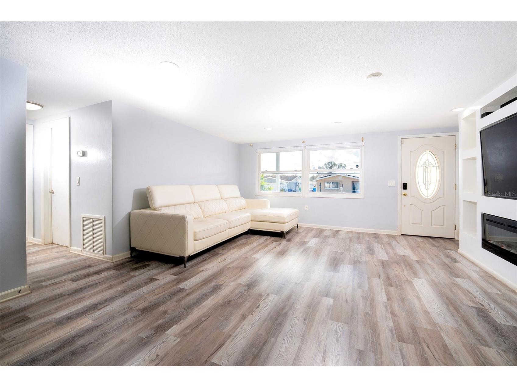 4301 Westwood Drive Holiday FL 34691 TB8484815 image2