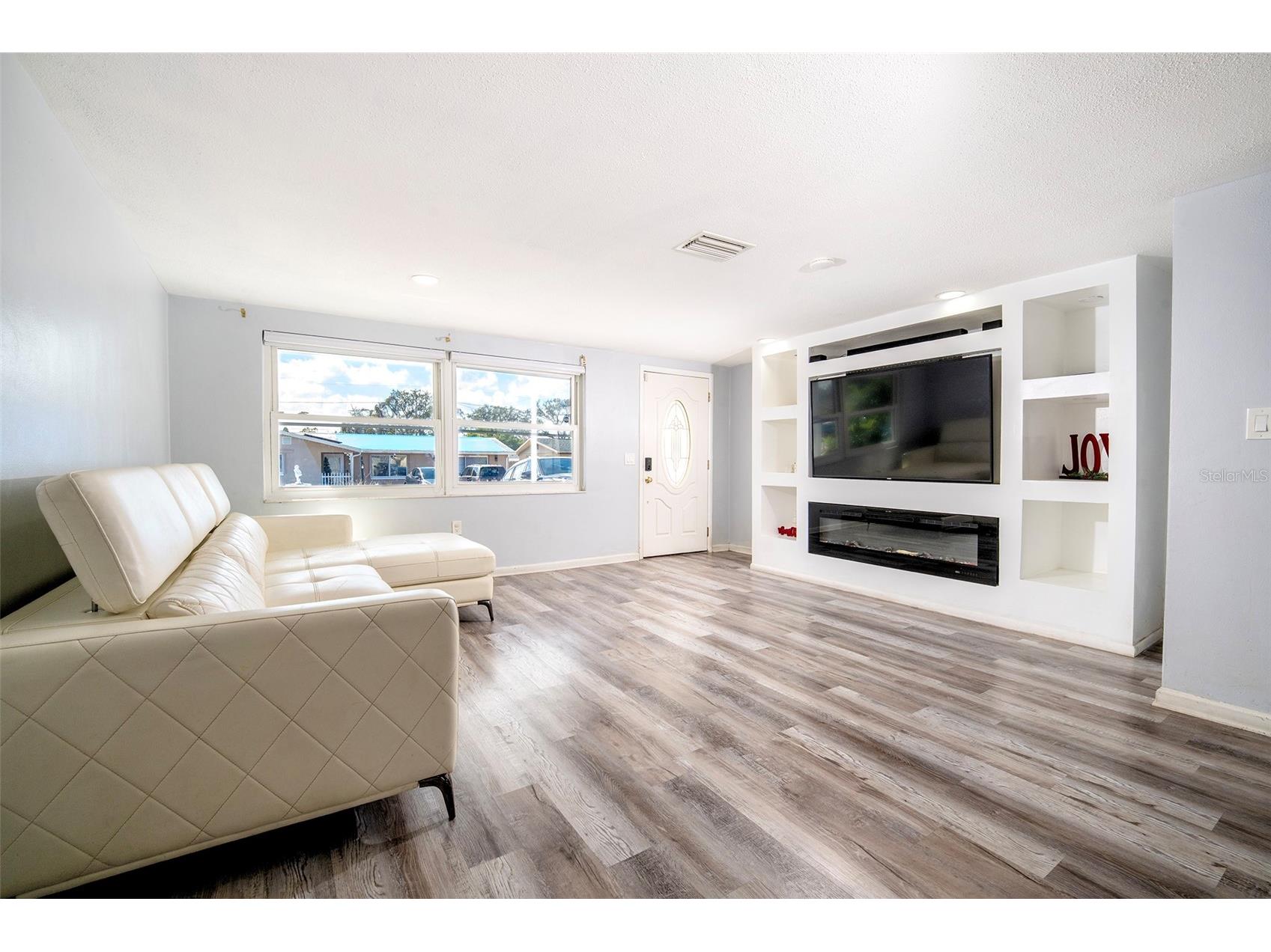 4301 Westwood Drive Holiday FL 34691 TB8484815 image3