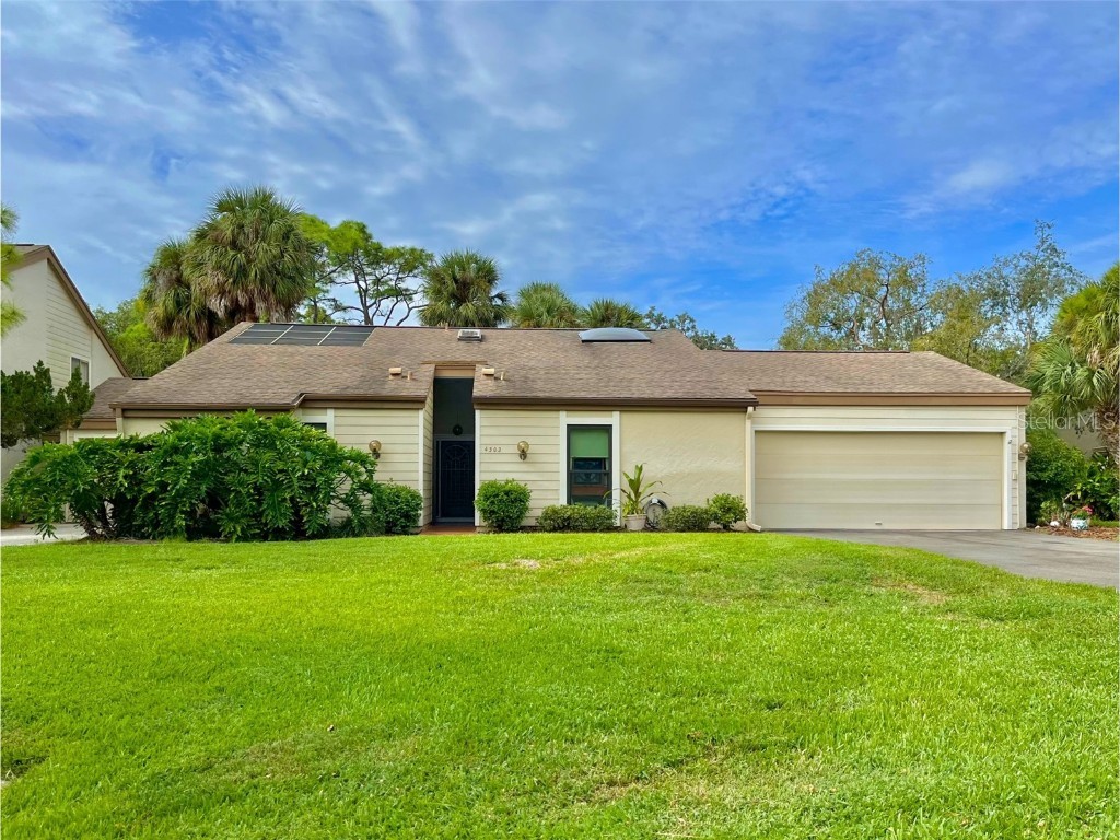 4302 Woodmans Chart #134 Sarasota FL 34235 A4585452 image1